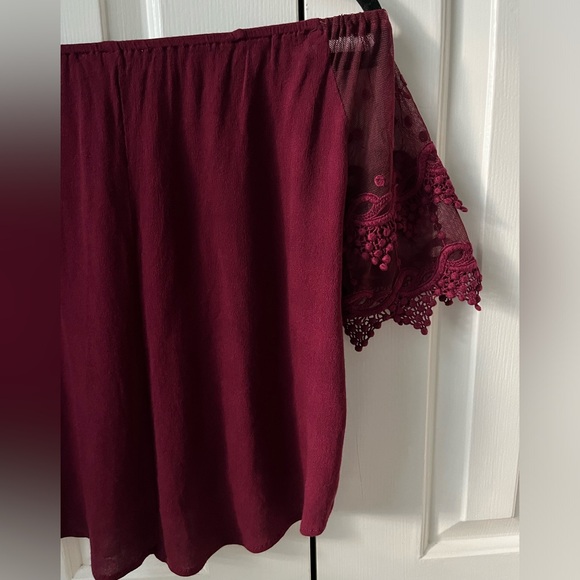 Burgundy Sheer Lace Off-the-shoulder Blouse Size Small - Picture 8 of 12